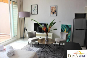Tahiti Diva Sunset studio
